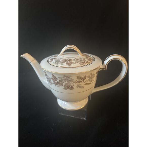 Noritake Other - Noritake Allison 5313 teapot with lid Porcelain